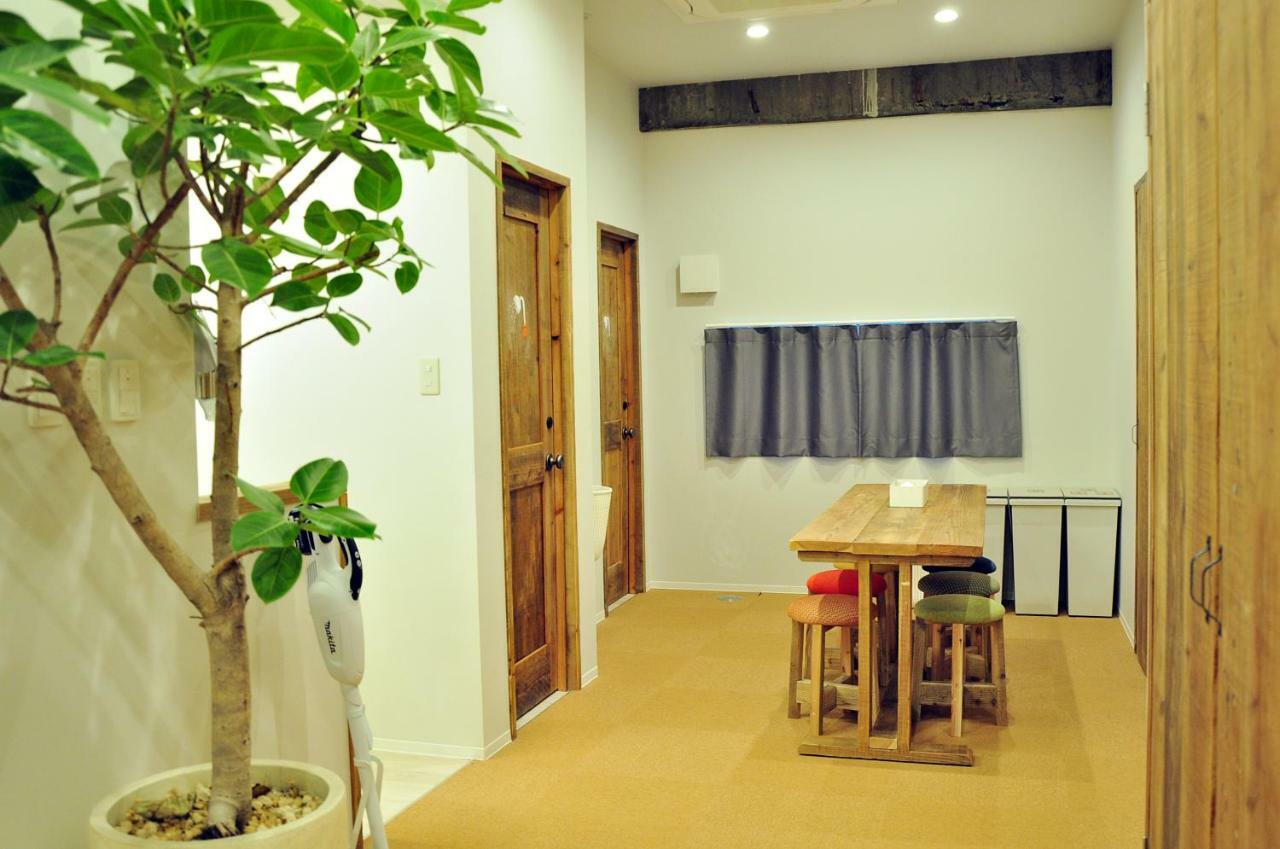Guesthouse Akicafe Inn Хиросима Экстерьер фото